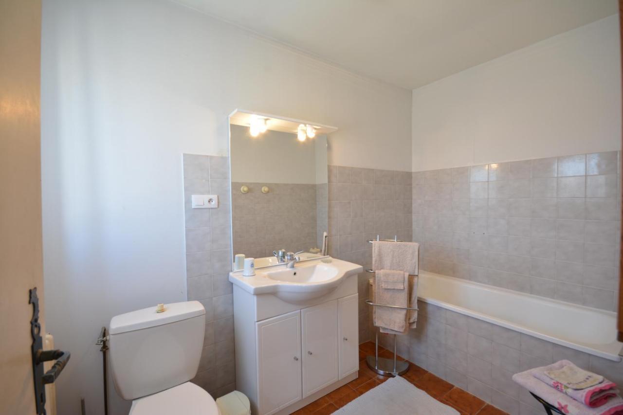 Les Mylanettes Bed & Breakfast Apt Luaran gambar